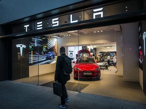 Tesla Q2