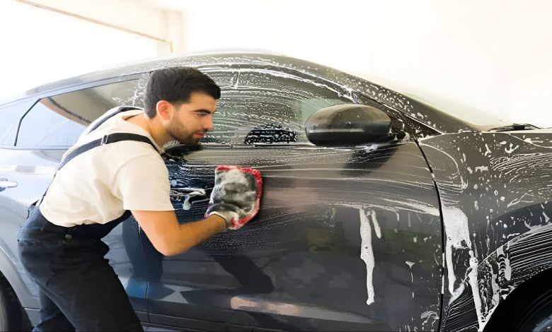 Lahore Imposes Rs. 10,000 Fine for Wasting Water on Car Washes at Home