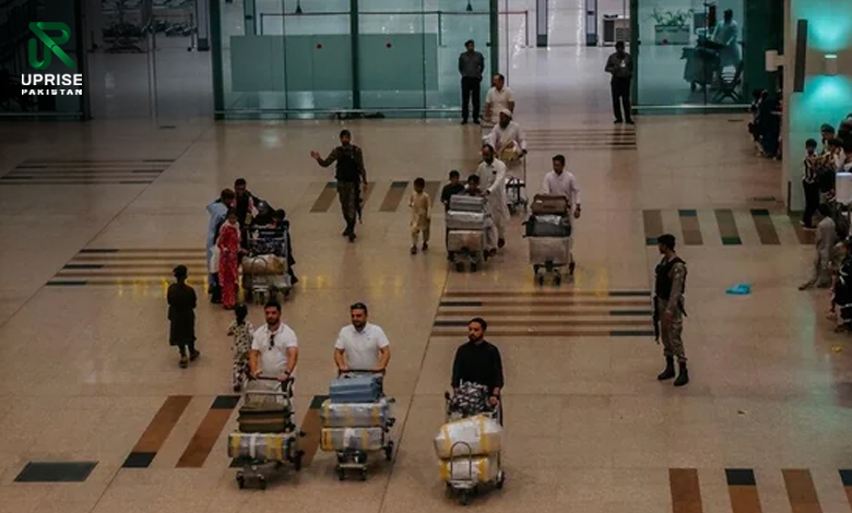 UAE Expels Pakistani Workers As Peace Diplomacy Triggers Backlash